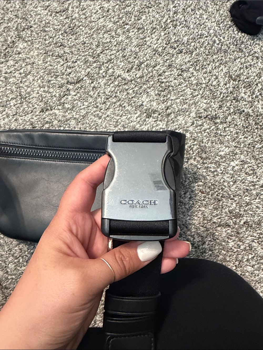 Coach Men's Signature Monogram Belt Bag in Black/Charcoal - Picture 3 of 4